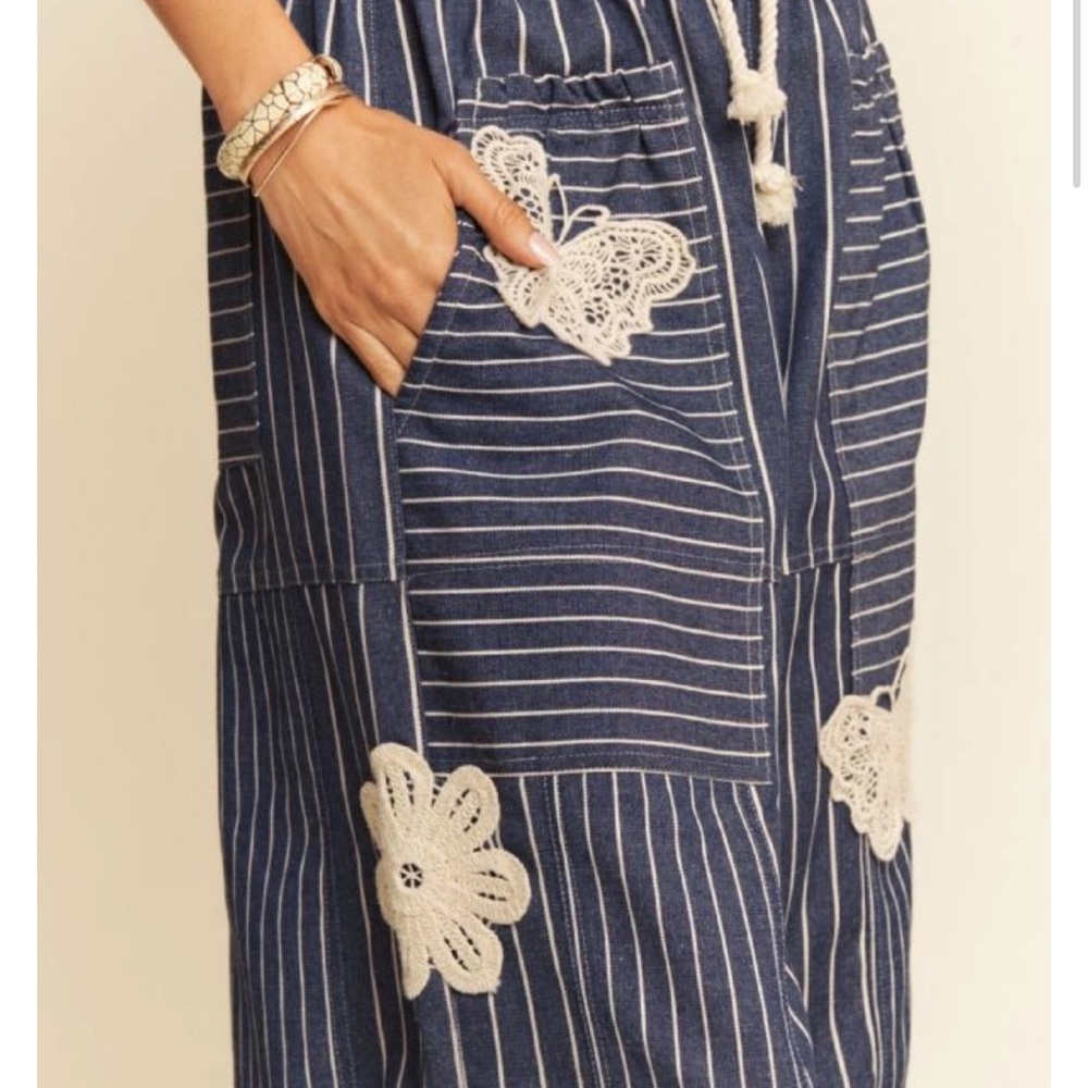 DAVI & DANI Blue Striped Pants with Cream Accents - Picture 3 of 6